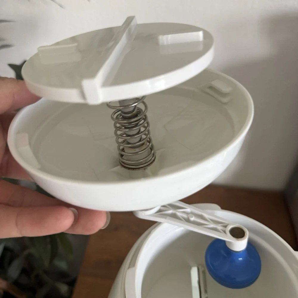 HAWAIICE Snow Cone Machine‎ Manual Hand Crank Ice Shaver Maker White Countertop